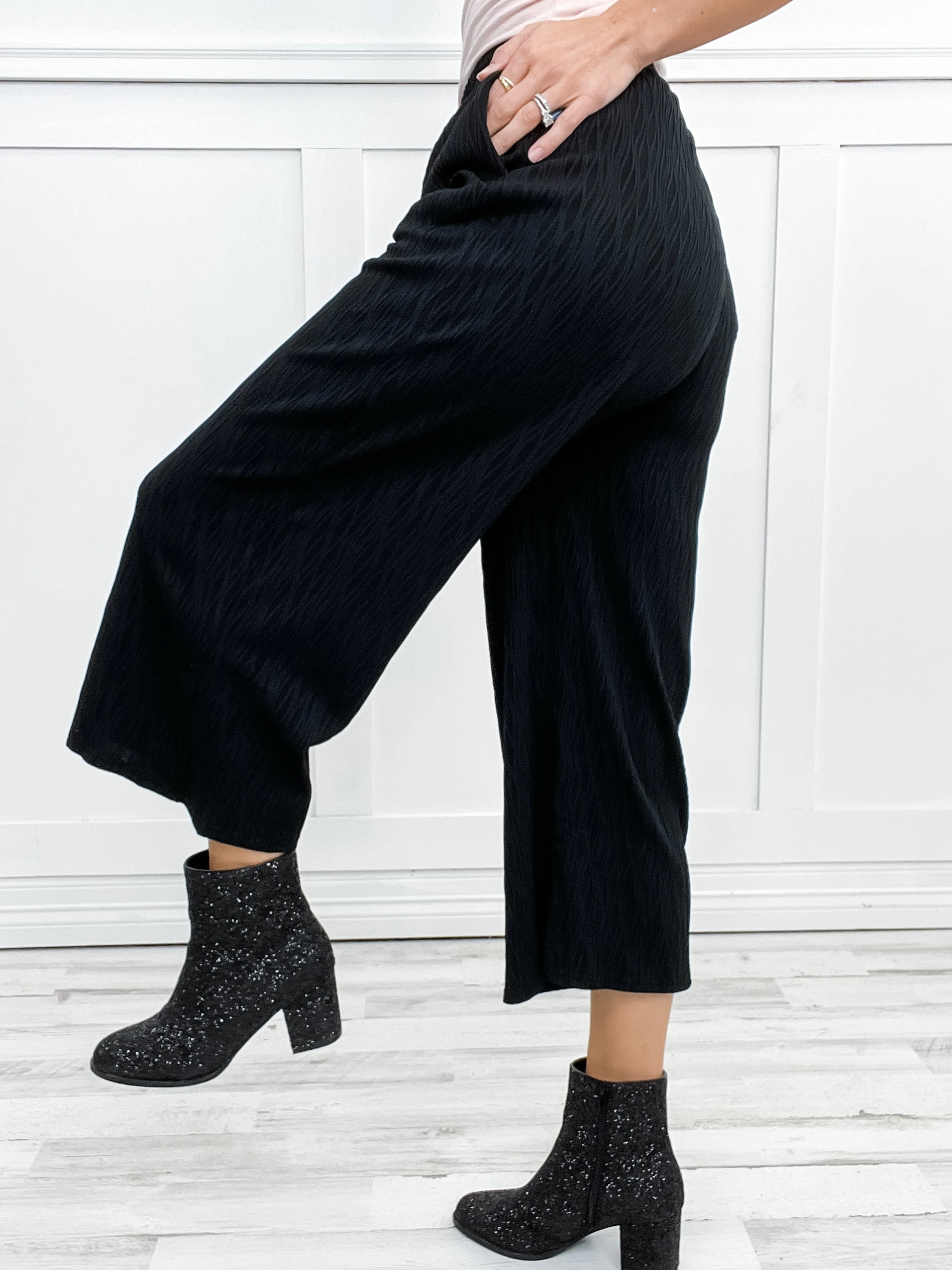 Capri Wide Leg Pants