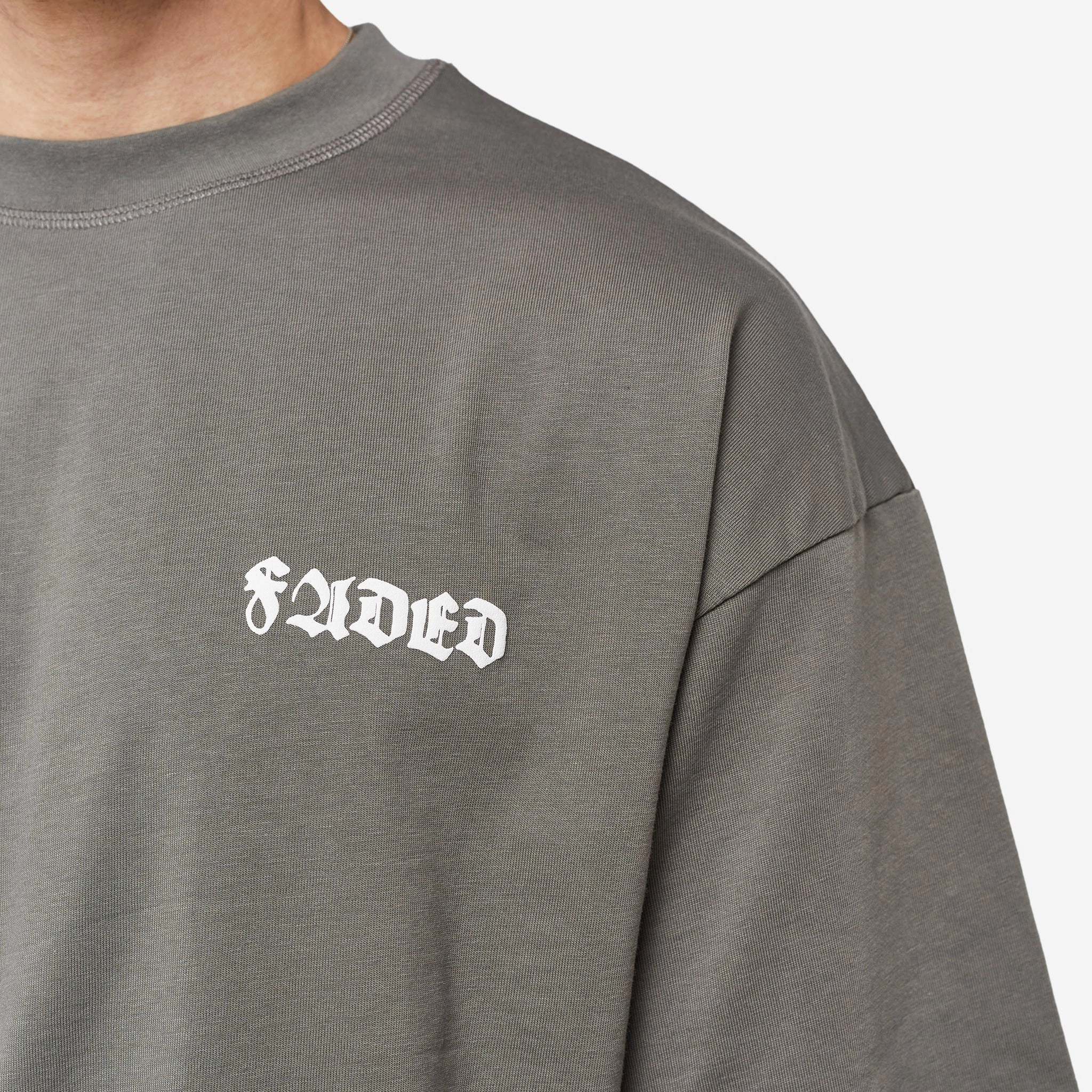 Gothic 2.0 T-Shirt | Olive Smoke