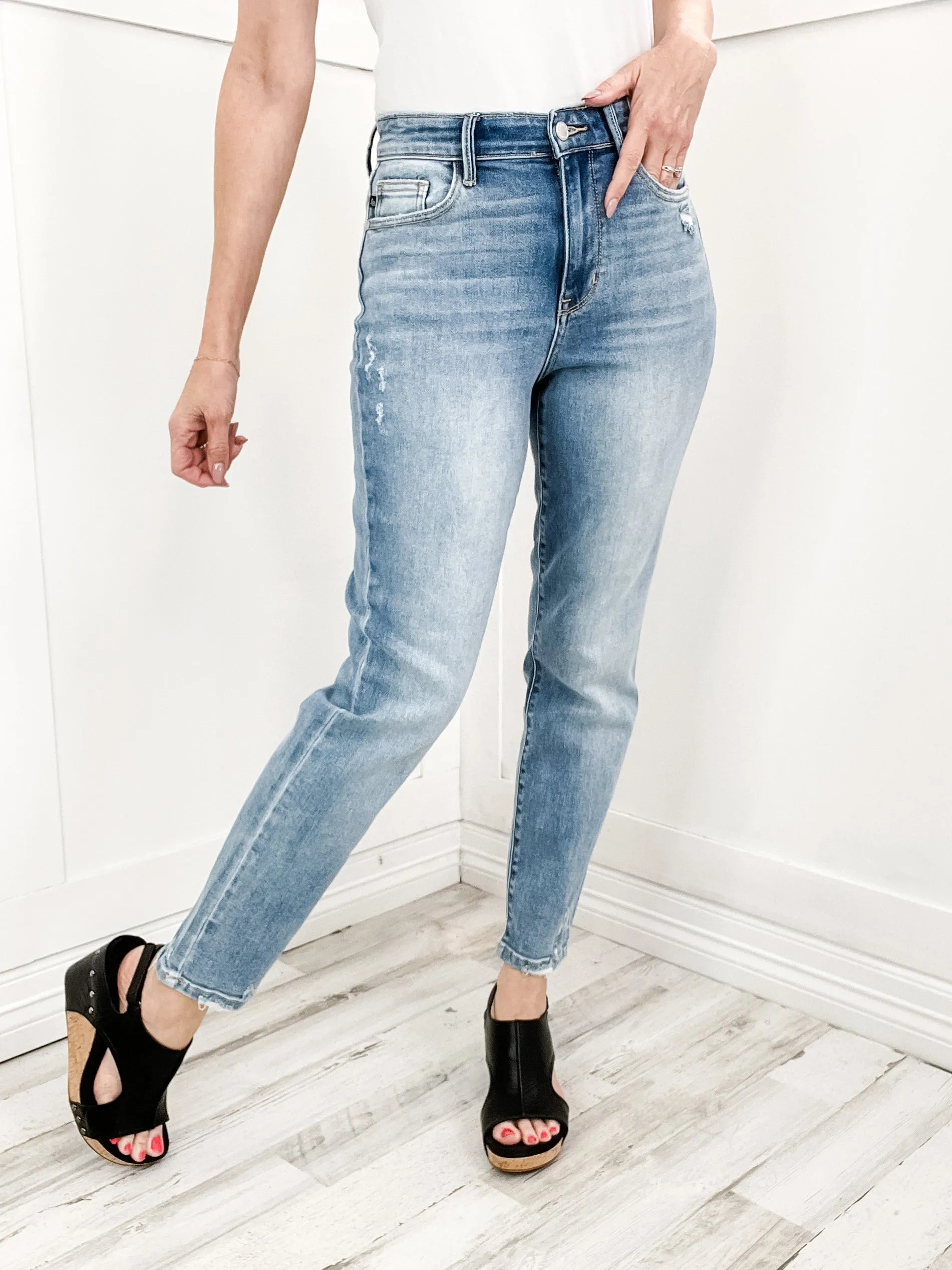 Judy Blue "Kasey" Hi-Waist Destroy & Back Hem Dart Slim Denim Jeans