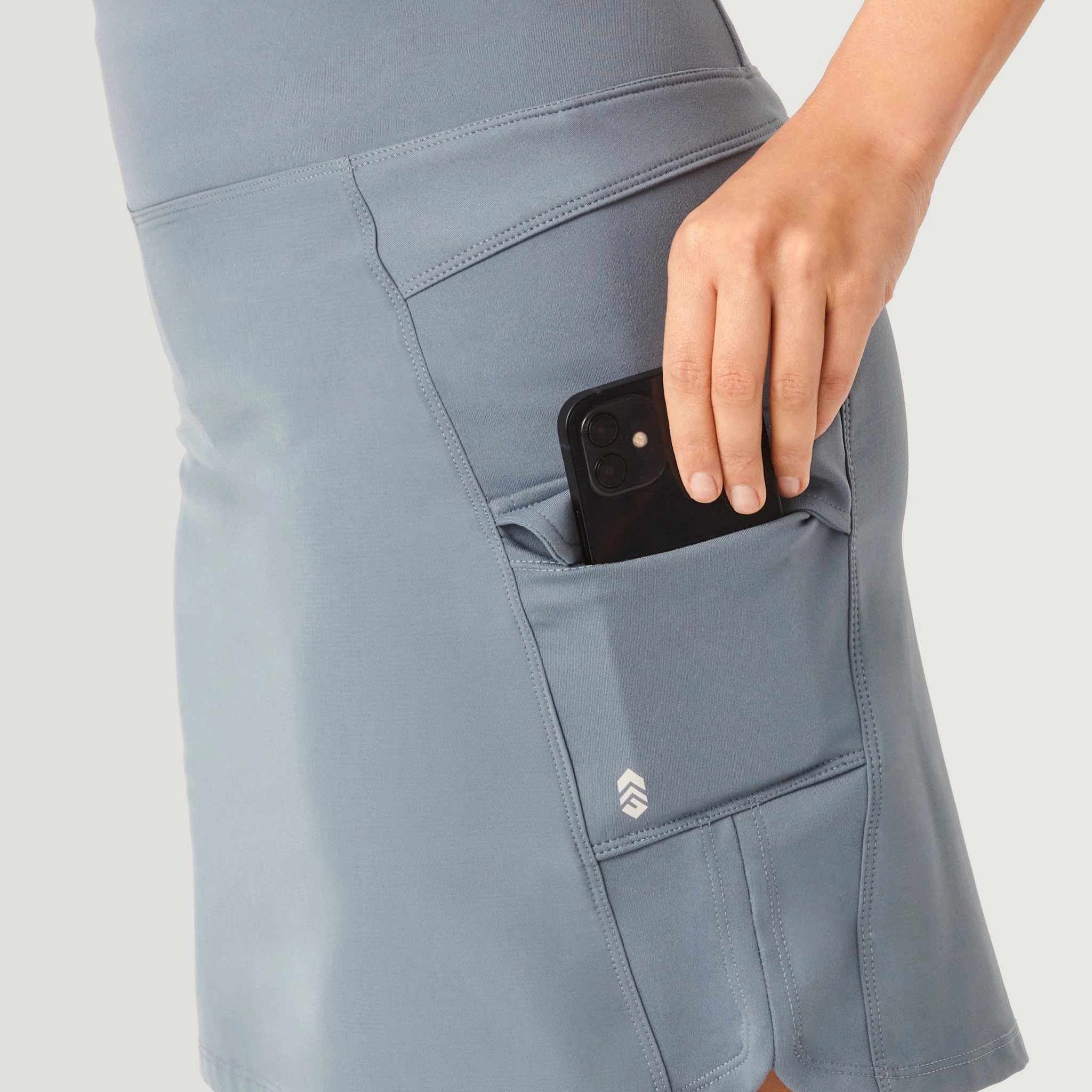 Women's Free 2 Explore Hybrid Skort