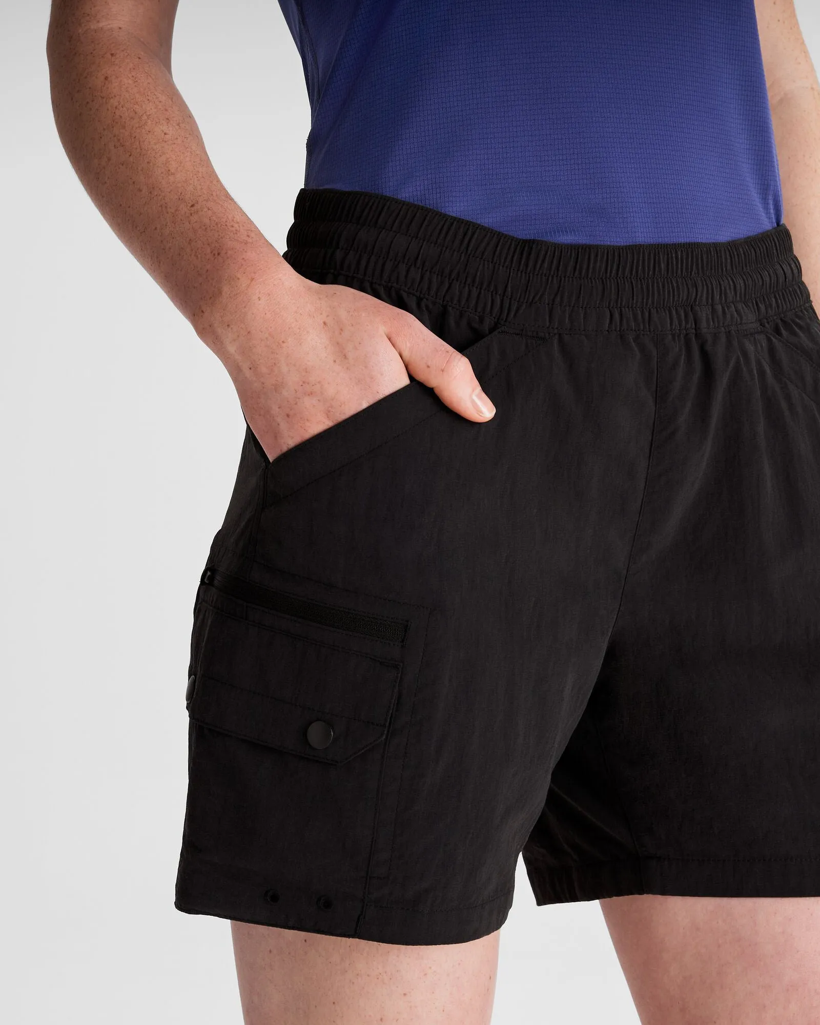 Women's EVRY-Day Cargo Shorts - Black